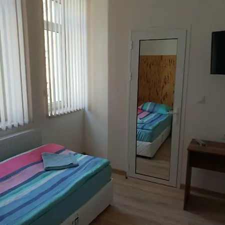 Haus Baron 5 Guest house *