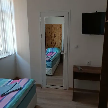 Haus Baron 5 בית הארחה